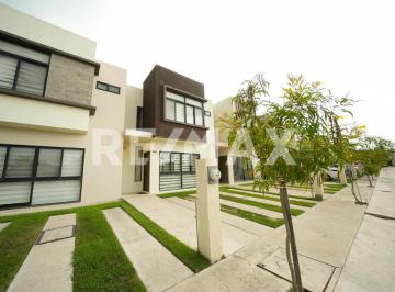 Casa en condominio · 119m² · 3 Recámaras · 2 Estacionamientos · Compra Casa y Vive en Portovela! Fraccionamiento Privado con Alberca, Gimnasio y Seguridad 24 Hrs.