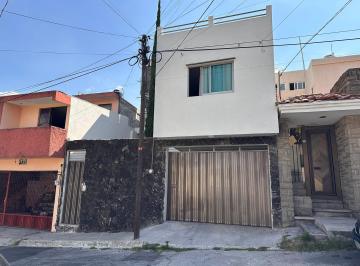 Casa · 164m² · 4 Recámaras · 2 Estacionamientos · Casa en Venta en La Col. La Hacienda. Puebla, Pue. - (4)