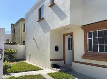 Casa de 3 habitaciones, Santa Catarina · Casa en Renta en Santa Catarina Bosques del Poniente