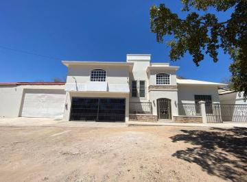 Casa · 466m² · 4 Recámaras · 2 Estacionamientos · Casa en Venta en en Guamuchil, Salvador Alvarado Sin