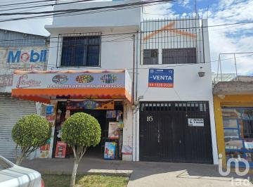 Casa · 212m² · 2 Recámaras · 2 Estacionamientos · Venta de Casa en Av Circunvalación Oriente, Jardines de Santa Clara, Ecatepec, Estado de Mexico