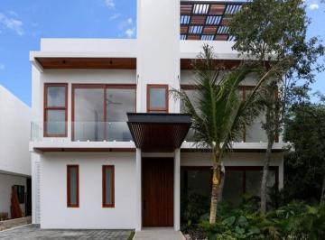 Casa en condominio en Venta de 4 habitaciones La Ceiba · Miramar Playa del Carmen Quintana Roo Casa con Club de Playa
