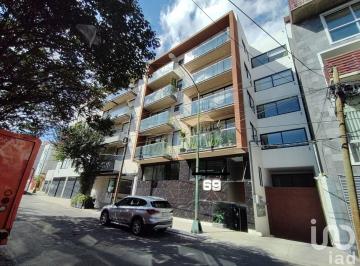 Departamento · 230m² · 3 Recámaras · 2 Estacionamientos · Departamento en Venta Muy Amplio en Lomas de Chapultepec, Ciudad de México