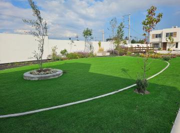 Casa · 167m² · 3 Recámaras · 2 Estacionamientos · Casa en Venta Metepec Residencial Albatros