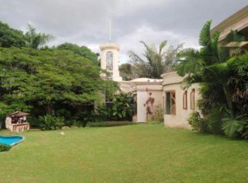 Casa · 980m² · 4 Recámaras · 6 Estacionamientos · Se Vende Casa de Una Planta con Piscina en Benito Juarez Norte