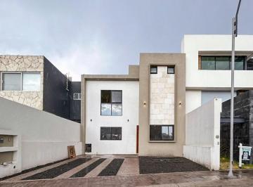 Casa de 3 habitaciones, Querétaro · Casa Renta en Condesa Juriquilla