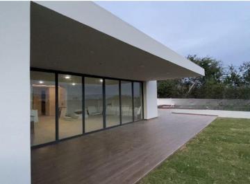 Casa de 2 habitaciones, Chapala · Casa en Venta en Condominio Los Arrayanes