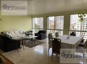 Departamento · 220m² · 3 Recámaras · 2 Estacionamientos · Departamento en Venta, Interlomas en Piso Alto con Balcón