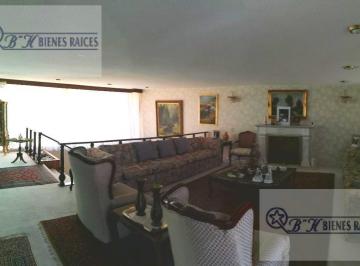 Casa · 637m² · 3 Recámaras · 3 Estacionamientos · Casa en Venta - La Herradura