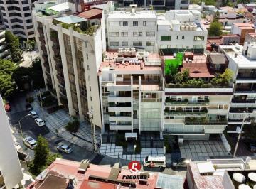 Departamento · 242m² · 5 Recámaras · 2 Estacionamientos · Departamento en Lomas de Chapultepec