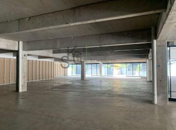 Local comercial · 1033m² · 35 Estacionamientos · Local en Super Plaza Miramontes, Canal de Miramontes