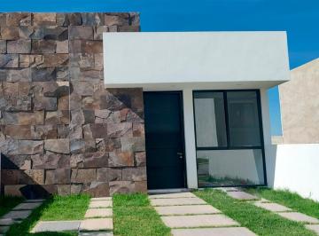 Casa · 110m² · 2 Recámaras · 2 Estacionamientos · Casa en Venta de Una Planta El Mayorazgo León Guanajuato