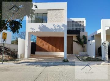 Casa · 255m² · 3 Recámaras · 2 Estacionamientos · Casa en Conkal