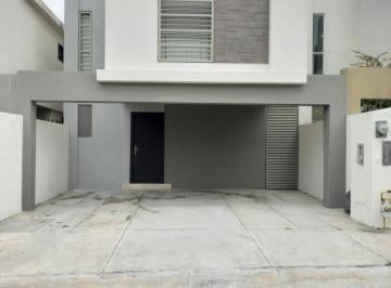Casa de 3 habitaciones, García · Casa en Renta Montenova