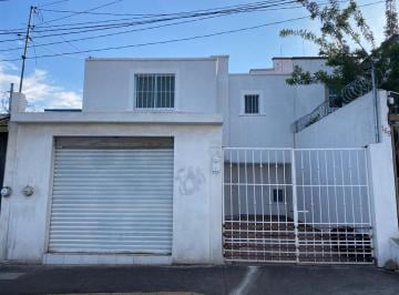 Casa de 3 habitaciones, Morelia · Venta de Casa en La Col. José María Cabrera.