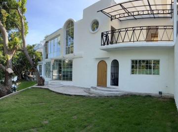 Casa · 400m² · 3 Recámaras · 4 Estacionamientos · Casa en Venta Fraccionamiento Heriberto Kehoe