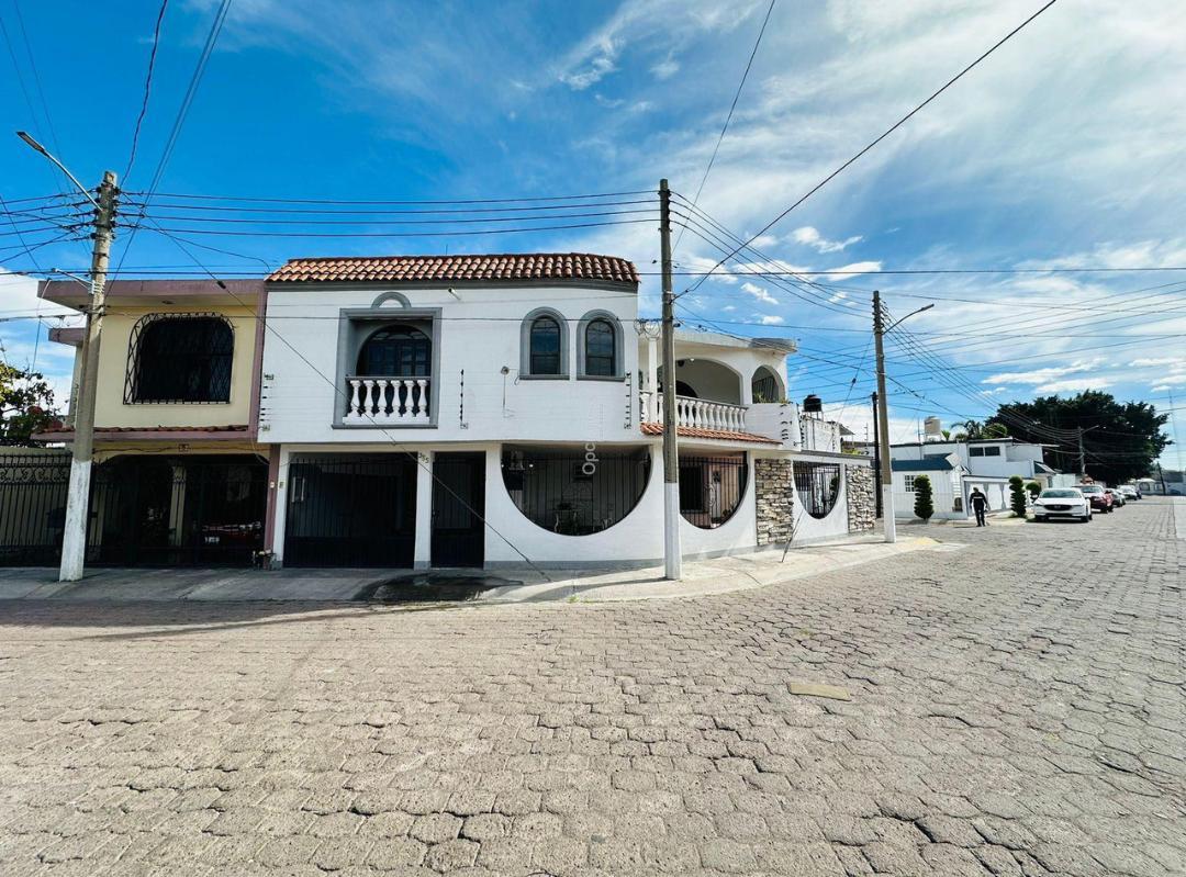 Casa en Venta en Fracc. Aztlán