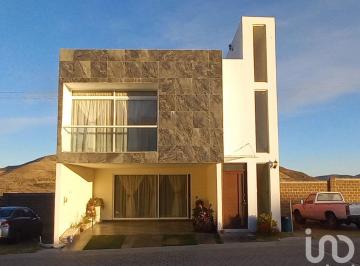 Casa · 253m² · 3 Recámaras · 2 Estacionamientos · Venta de Casa en Residencial El Mirador, San Pablo Ahuatempa, Santa Isabel Cholula, Puebla