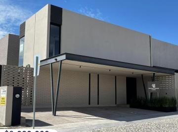Casa de 4 habitaciones, Querétaro · Casa Residencial en Venta, El Campanario, Qro, El Campanario Norte, Queretaro.