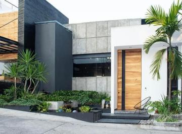 Casa de 4 habitaciones, Cuernavaca · Casa en Venta Estilo Moderno en Palmira