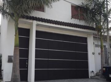 Oficina · 150m² · 2 Estacionamientos · Oficina en Renta Santa Catarina