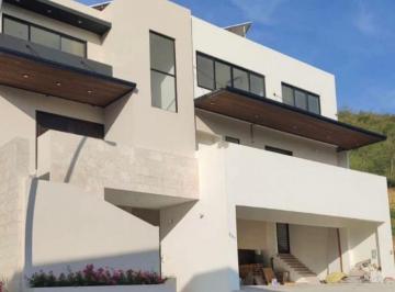 Casa de 3 habitaciones, Monterrey · Carolco Zona Sur Monterrey Casa en Venta