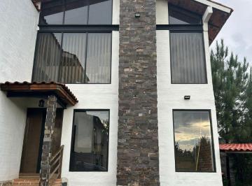 Casa en condominio de 3 habitaciones, Mazamitla · Cabaña Equipada en Mazamitla, Jalisco
