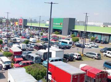 @bierainmx · Locales en Renta en La Plaza Cuautitlán. Estado de México.