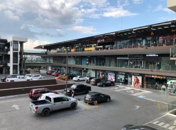 Local comercial , Monterrey · Local en Venta en Plaza Las Villas en Garza Sada
