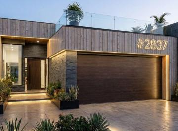 Casa · 200m² · 3 Recámaras · 2 Estacionamientos · Casa Nueva de 1 Planta Ubicada por Av de Las Americas Cerca de Puente Libre