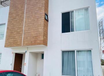 Casa de 3 habitaciones, Puebla · Casa en Venta Bosques de Chapultepec con Roof Garden