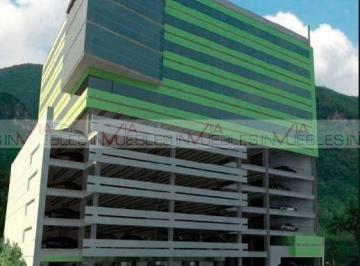 Oficina · 130m² · 5 Estacionamientos · Oficina en Venta en del Paseo Residencial