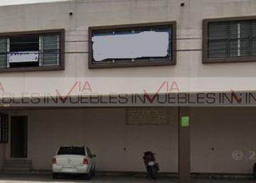 Oficina · 547m² · 3 Recámaras · 5 Estacionamientos · Oficina en Renta en Topo Chico