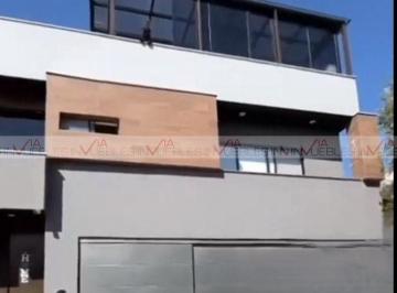 Casa · 600m² · 3 Recámaras · 3 Estacionamientos · Casa en Venta en García