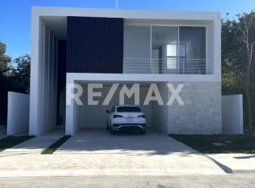 Casa · 350m² · 4 Recámaras · 4 Estacionamientos · Casa en Venta Privada Norte Mérida, Komchen - (4)