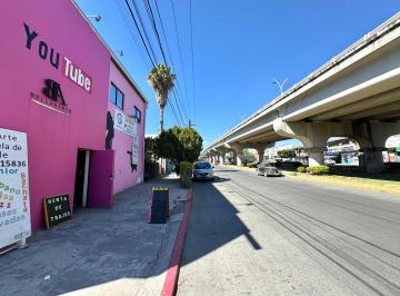 Edificio de 4 habitaciones, Jiutepec · Propiedad Comercial en Blvd Cuauhnahuac