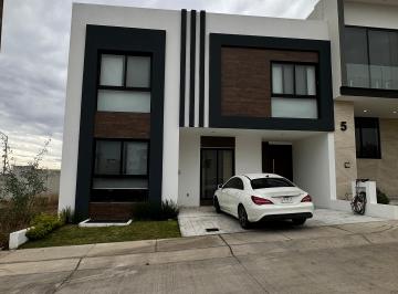 Casa de 4 habitaciones, Zapopan · Linda Casa en Valle Imperial Coto