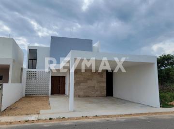 Casa · 204m² · 3 Recámaras · 2 Estacionamientos · Casa en Venta en Privada Nadira, Conkal, Yucatán. - (4)