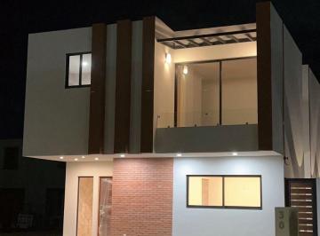 Casa de 4 habitaciones, El Marqués · Venta de Casa en El Mirador, 4ta Recamara en Pb, 4 Baños, Equipada, Lujo!