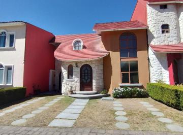 Casa · 167m² · 3 Recámaras · 3 Estacionamientos · Casa en Venta en Privada Villa Miguel Ángel, Pachuca Hgo.