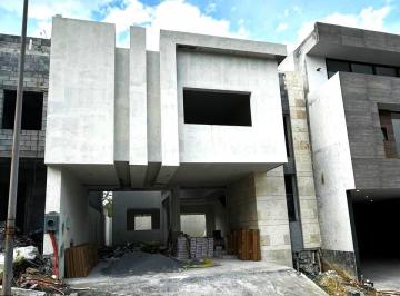Casa · 325m² · 4 Recámaras · 2 Estacionamientos · Casa en Venta en Mitica Residencial, Santiago, Nuevo Leon