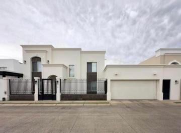 Casa de 3 habitaciones, Hermosillo · Se Vende Casa en La Rioja Poniente 7
