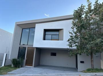 Casa · 319m² · 3 Recámaras · 2 Estacionamientos · Venta de Casa en Lomas del Molino 3, León, Guanajuato