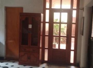 Casa · 312m² · 4 Recámaras · 2 Estacionamientos · Casa con Bodega en Venta, Nativitas