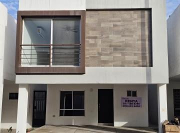 Casa de 3 habitaciones, García · Rento Casa en Arezzo, Dominio Cumbres en Garcia, Nuevo Leon
