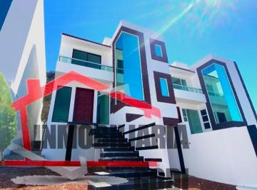 Casa de 4 habitaciones, San Juan del Río · Casa Nueva de 4 Recamaras con Gran Terreno y Vista Panoramica