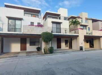 Casa en condominio de 4 habitaciones, Solidaridad · Se Renta Casa Amueblada de 4 Recámaras en El Residencial Aldea Serena