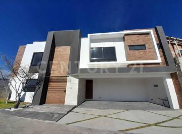 Casa · 435m² · 4 Recámaras · 4 Estacionamientos · Casa en Venta Gran Reserva Lomas de Angelopolis