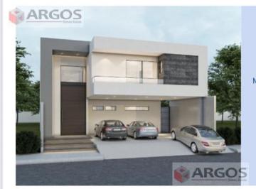 Casa · 366m² · 3 Recámaras · 3 Estacionamientos · Casa en Venta