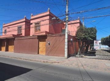 Casa uso de suelo de 5 habitaciones, Querétaro · Casa en Venta en El Centro de Queretaro, Queretaro